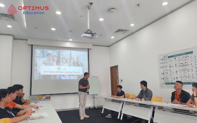 Các khóa học tiếng Anh Doanh nghiệp trực tuyến được thiết kế riêng bởi Optimus Education
