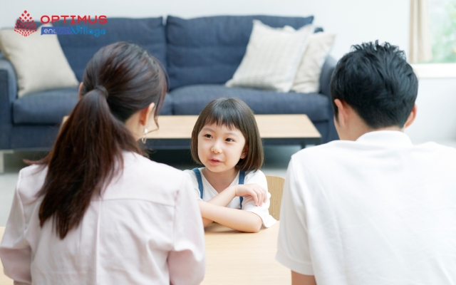 Cuộc đua tiếng Anh trong giáo dục trẻ Nỗi lo của người lớn, cái giá của trẻ thơ