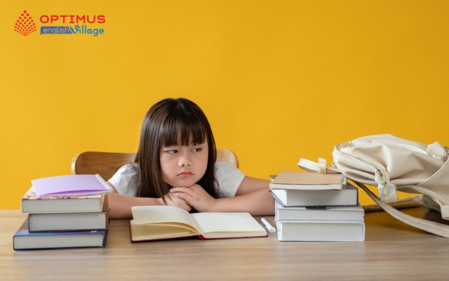 Ép học – cái bẫy của sự dễ dãi
