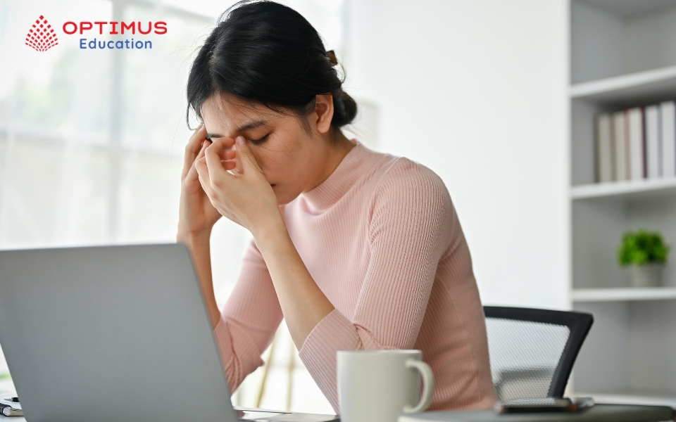 Nỗi đau của sự Dậm chân tại chỗ của người đi làm