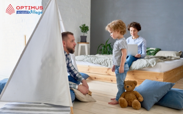 Vậy làm sao để giúp trẻ tự vấn mà không tự phán xét