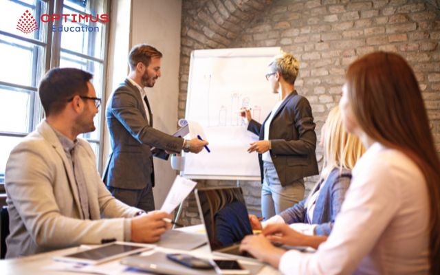 Tại sao tiếng Anh doanh nghiệp là khoản đầu tư chiến lược bắt buộc